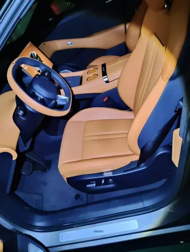 2025 MI YU7 thumbnail 3