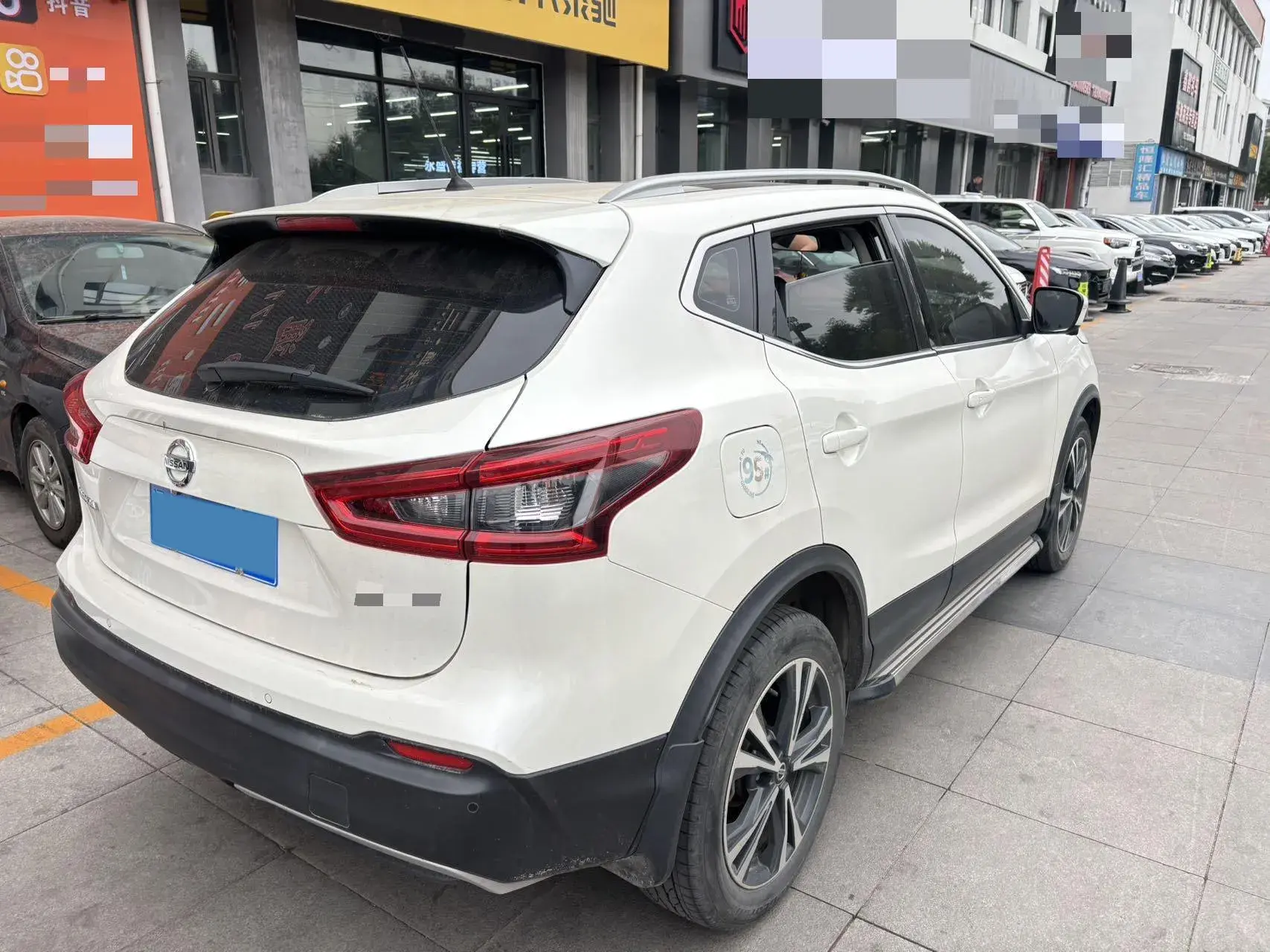 2021 NISSAN QASHQAI thumbnail 2