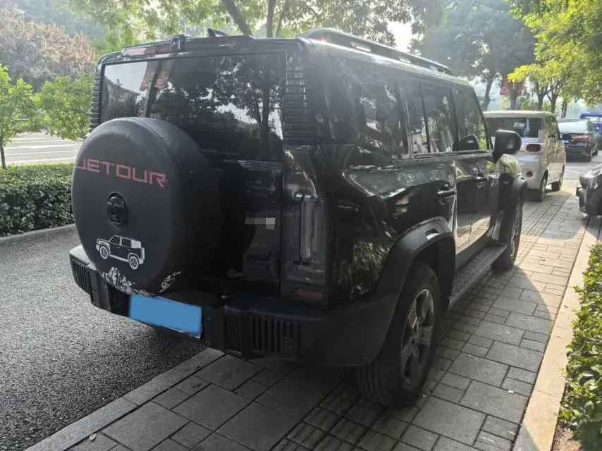 2023 JETOUR TRAVELLER thumbnail 4