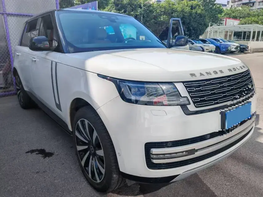 2023 LAND ROVER thumbnail 2