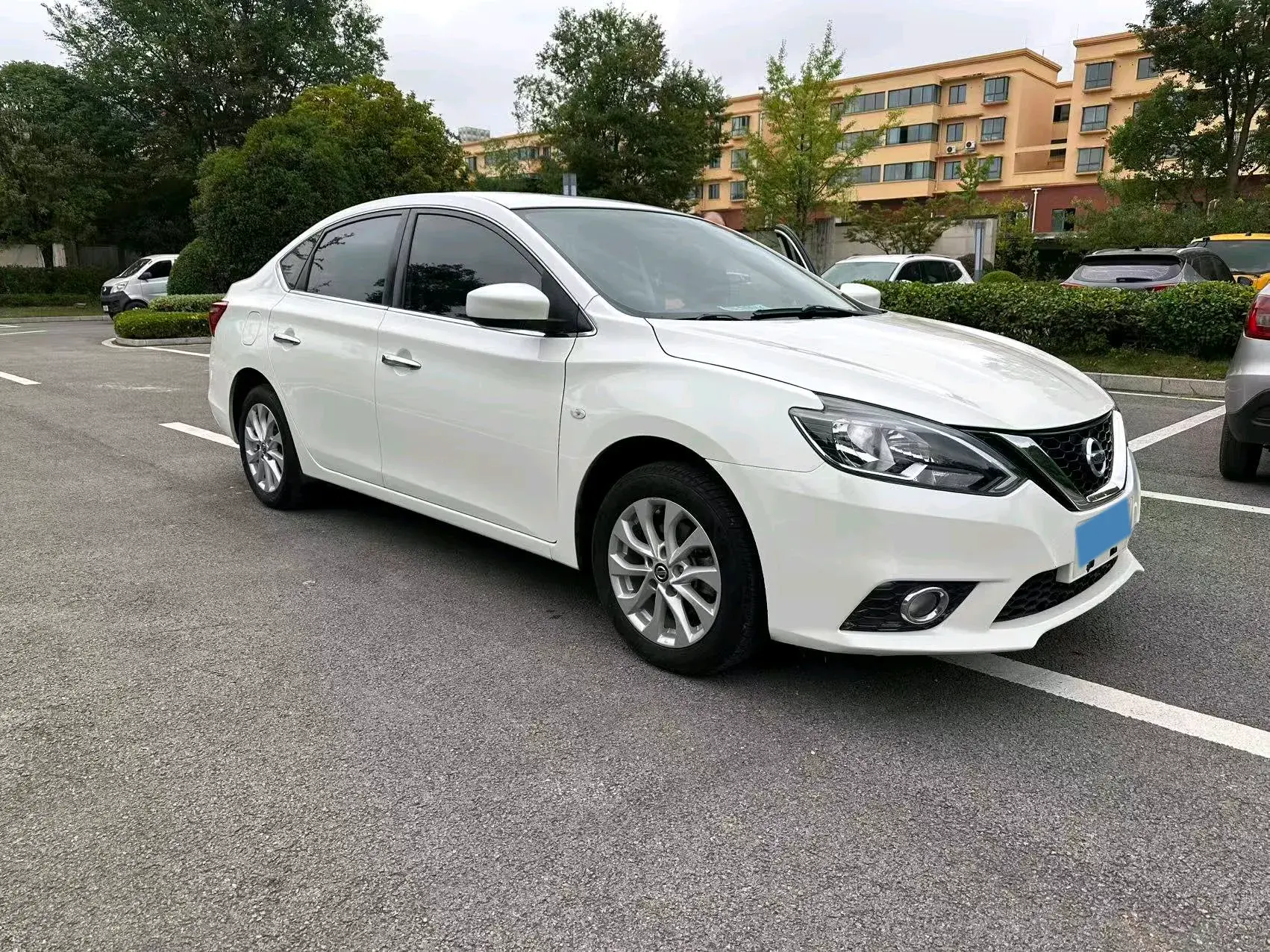 2019 NISSAN SYLPHY thumbnail 2