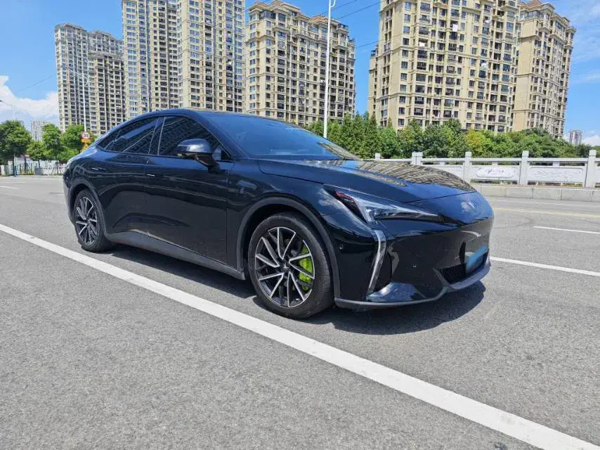 2024 ARCFOX ΑS5 thumbnail 2