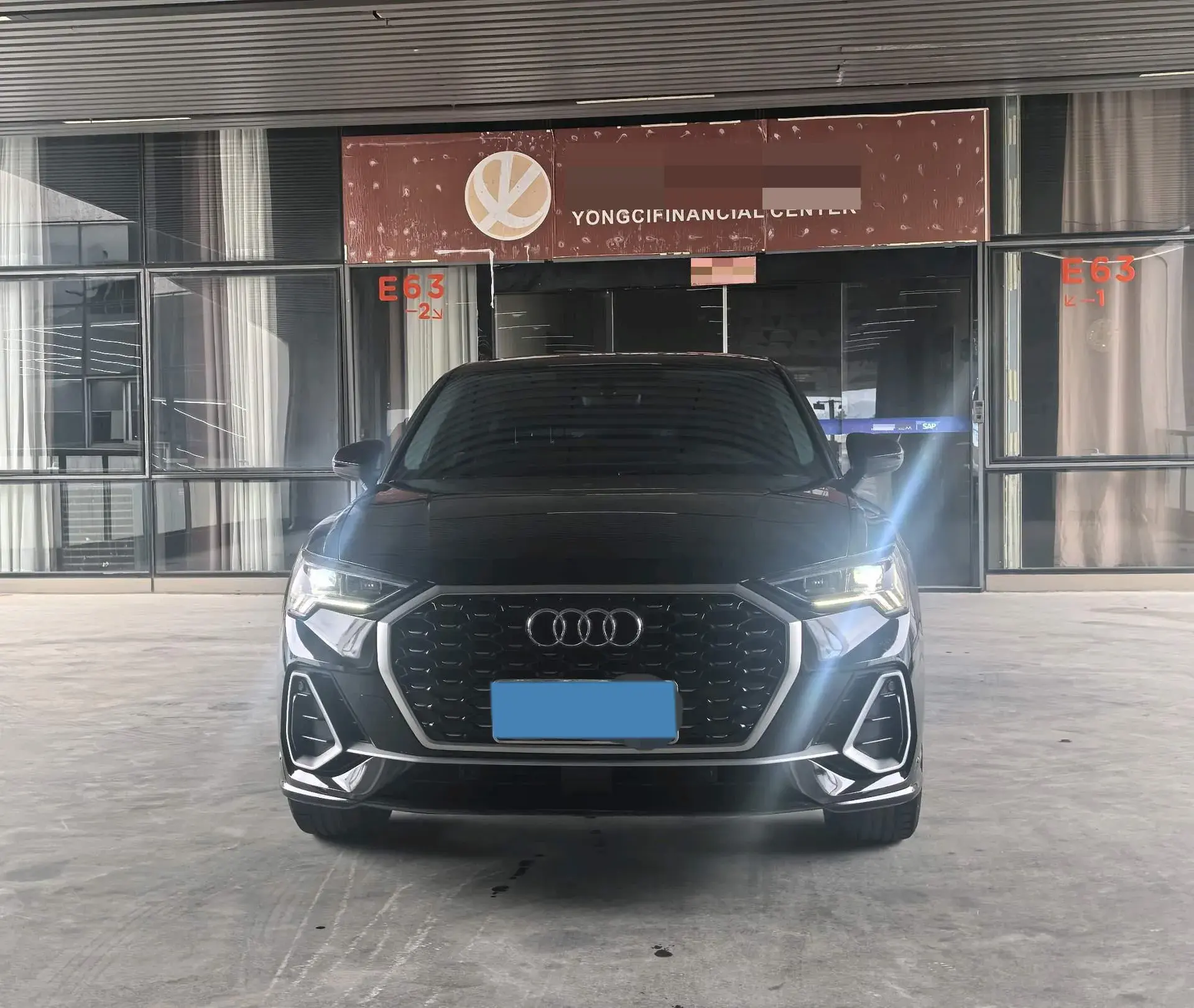 2022 AUDI Q3 thumbnail 2