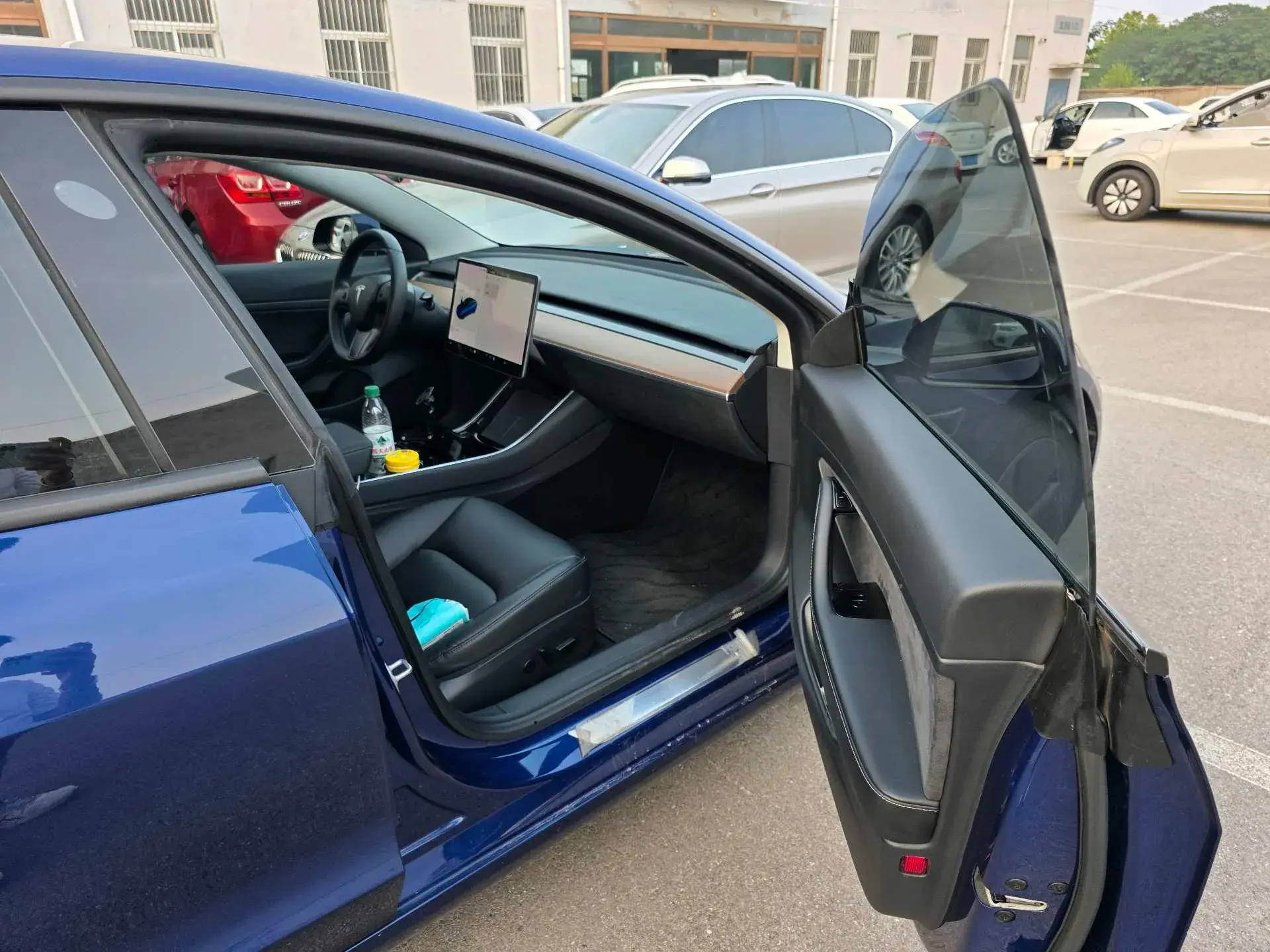 2020 TESLA MODEL thumbnail 4