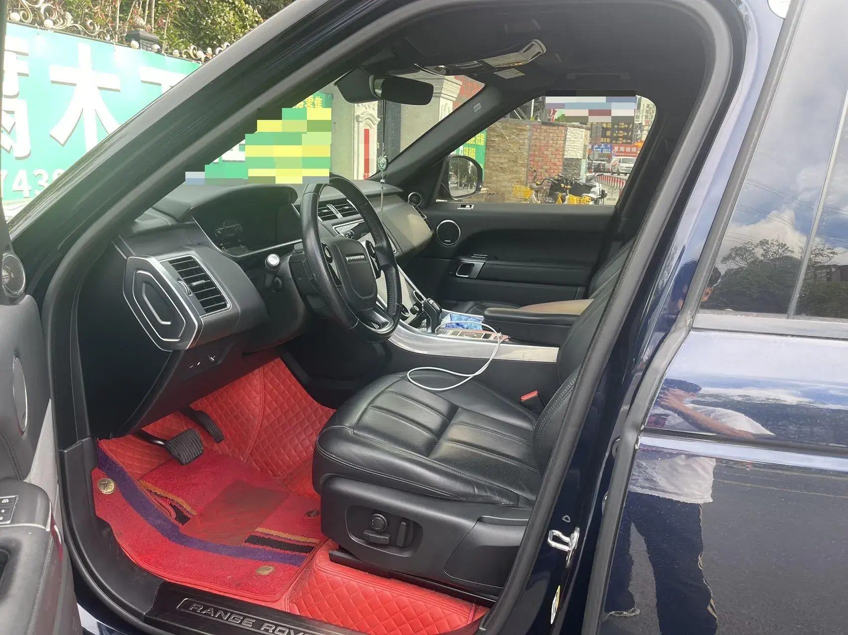 2022 LAND ROVER thumbnail 2