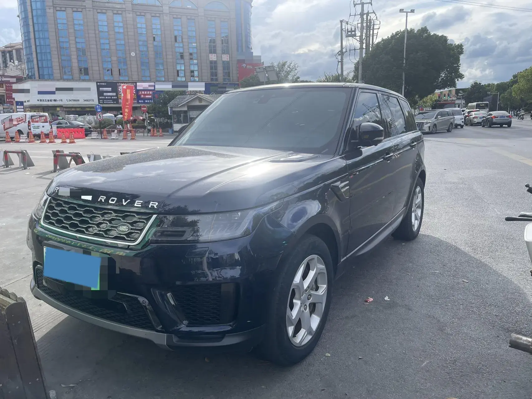 2022 LAND ROVER view 1