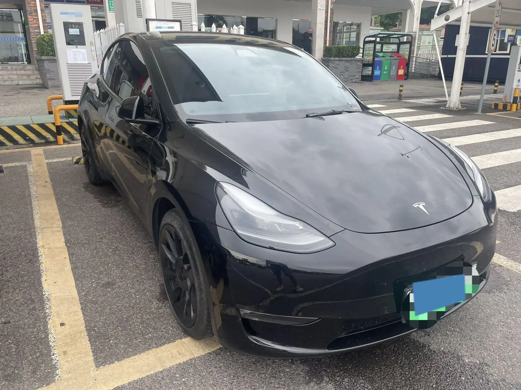 2021 TESLA MODEL thumbnail 2