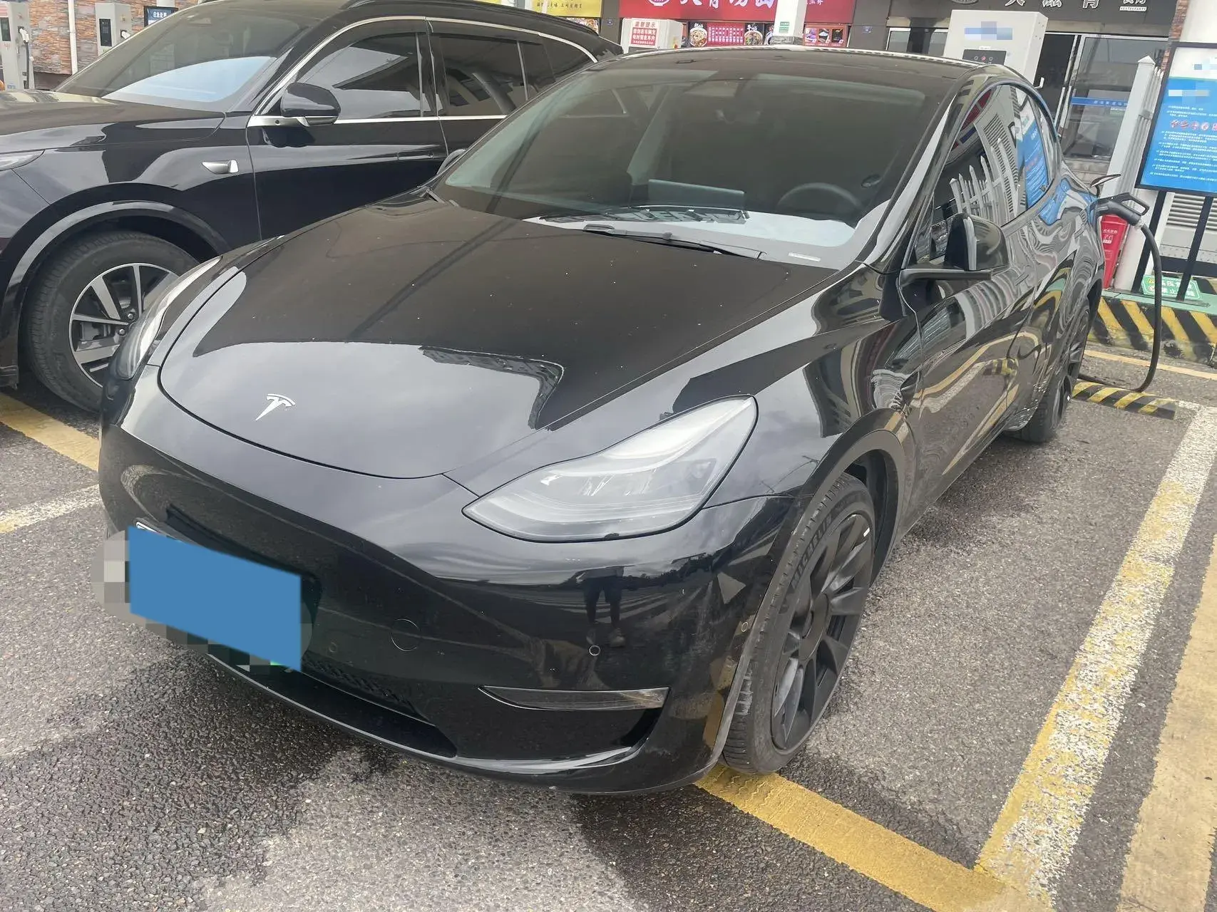 2021 TESLA MODEL view 1