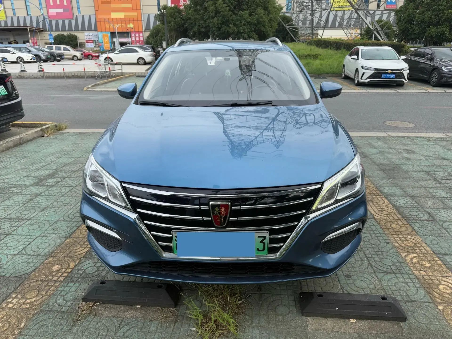 2018 ROEWE EI5 thumbnail 2
