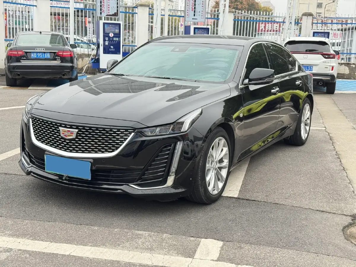 2020 Cadillac CT5 2.0T 237HP L4 10AT