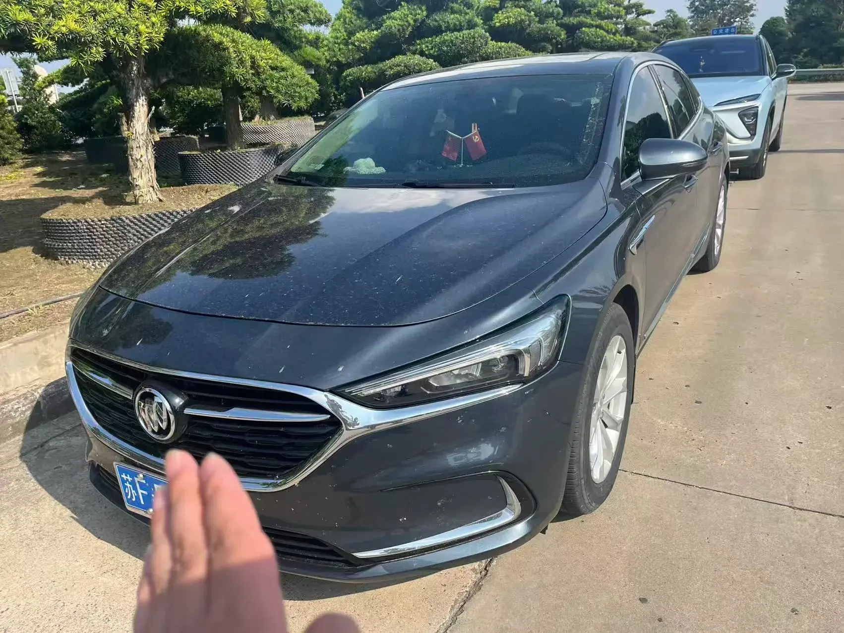 2021 BUICK LARCOSSE view 1