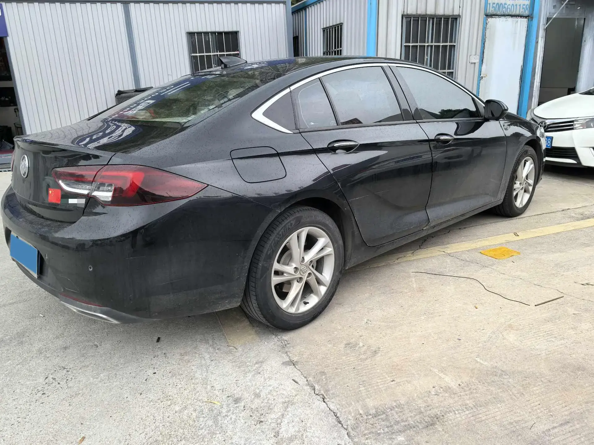 2021 BUICK REGAL thumbnail 3