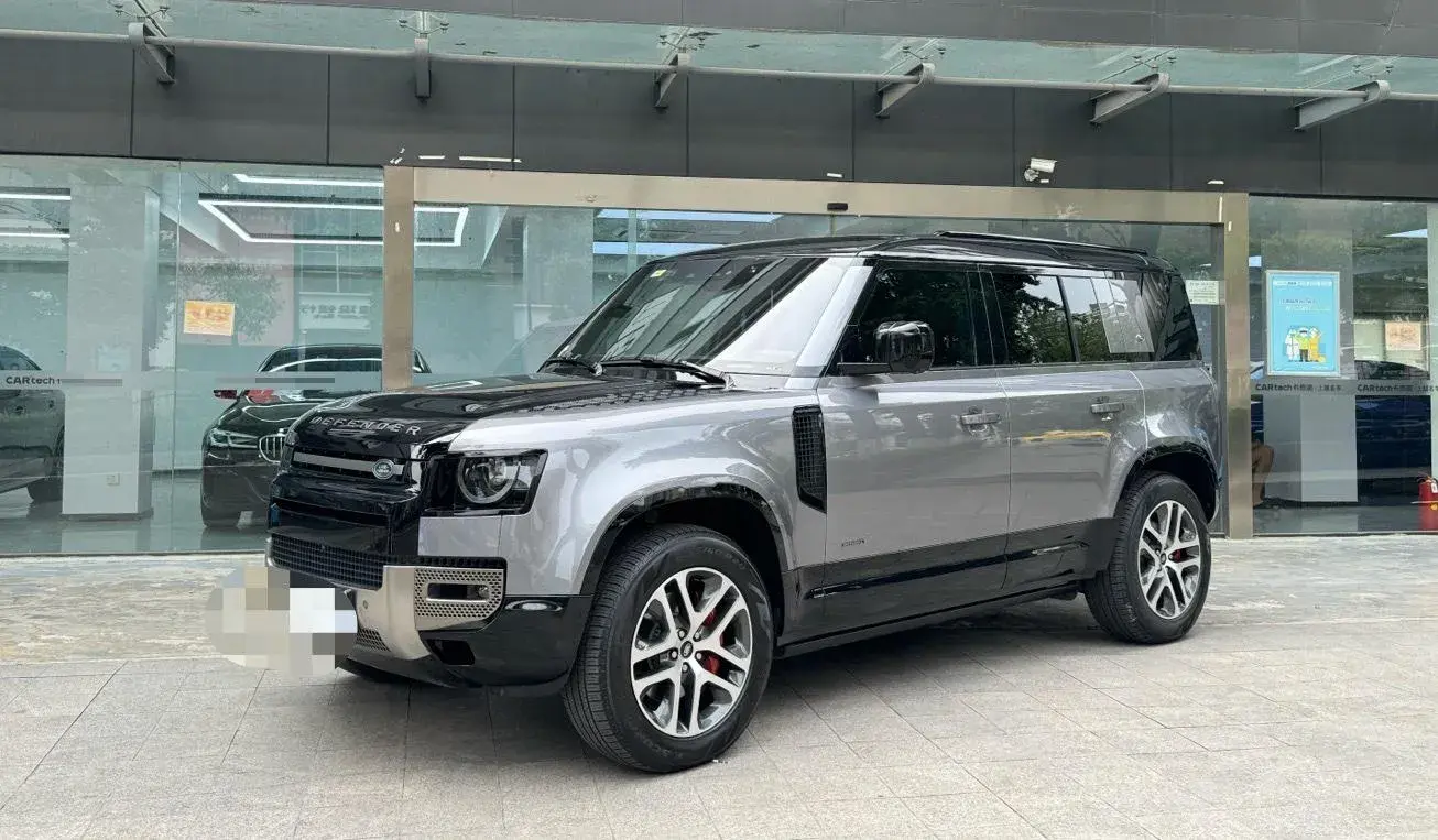 2022 LAND ROVER view 1