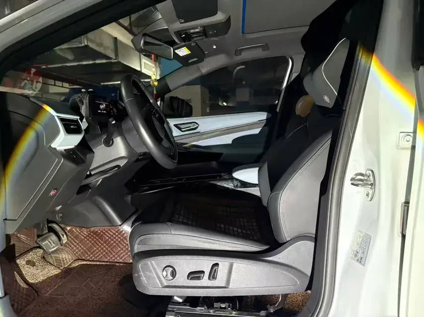 2022 VOLKSWAGEN ID.4 thumbnail 4