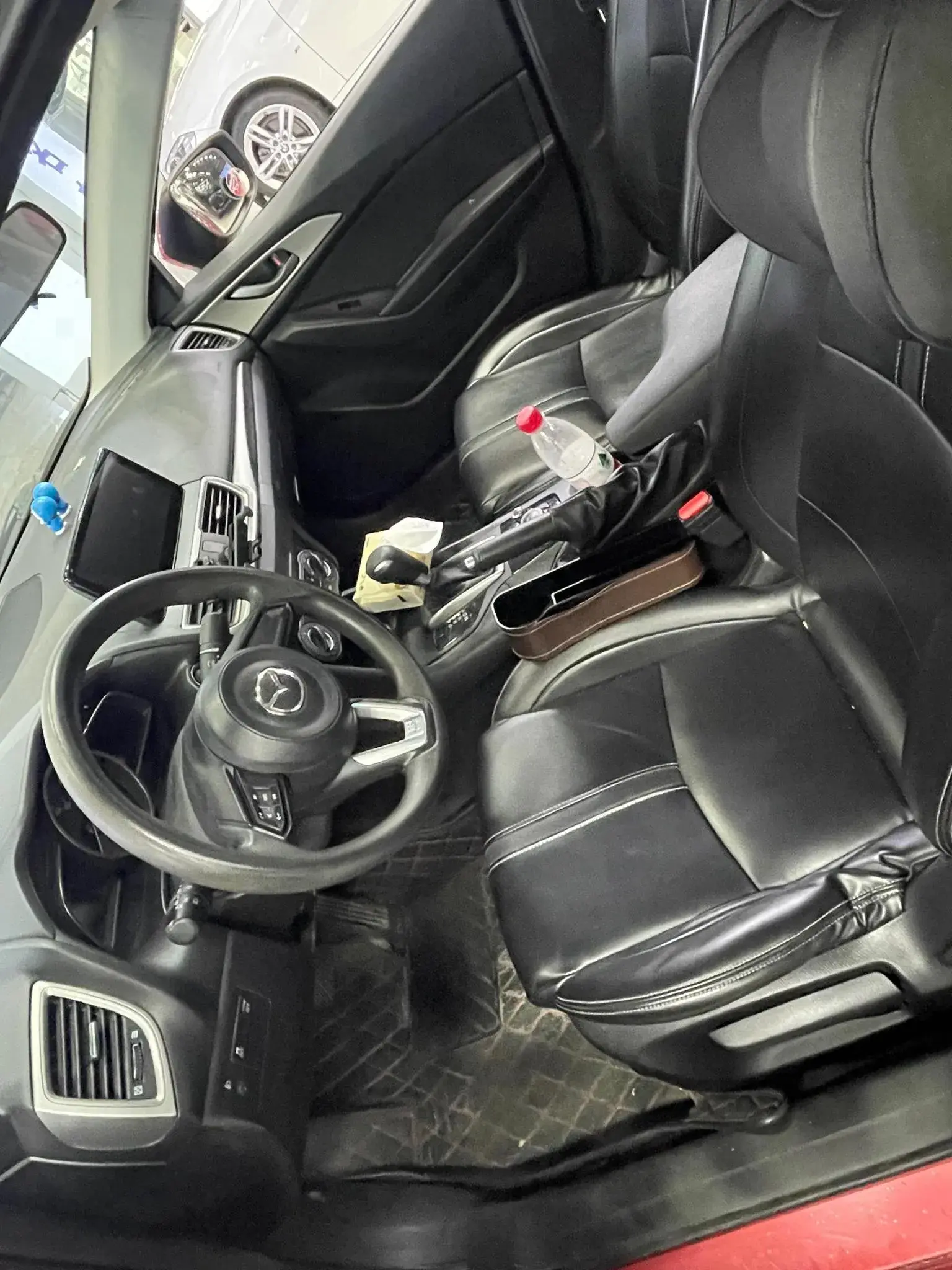 2017 MAZDA 3 thumbnail 4