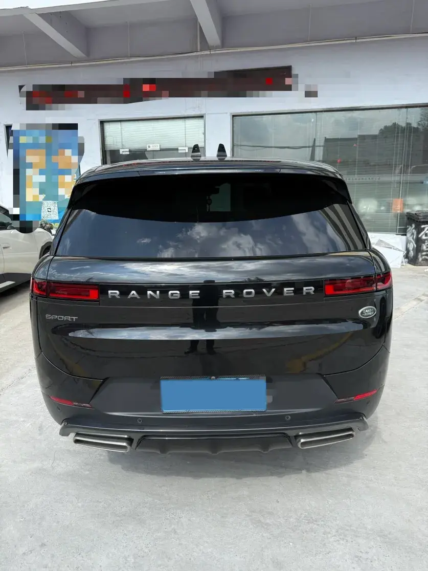 2023 LAND ROVER thumbnail 3