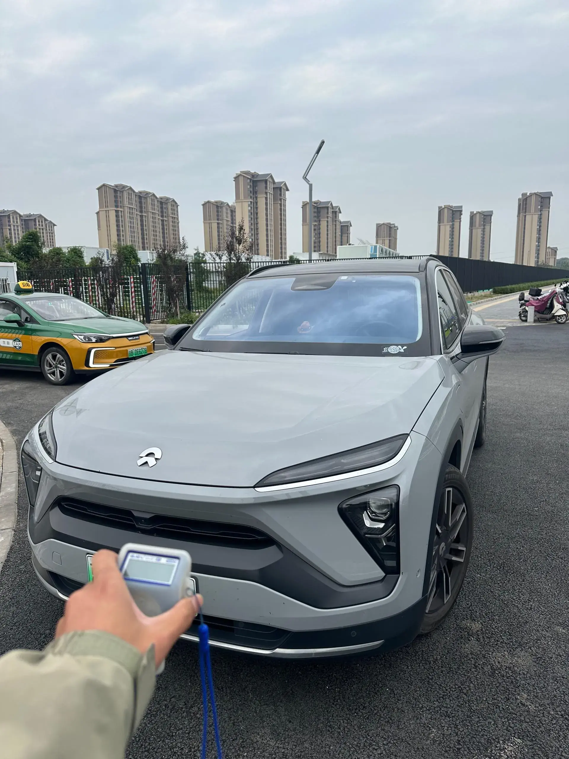 2020 NIO ES6 thumbnail 3