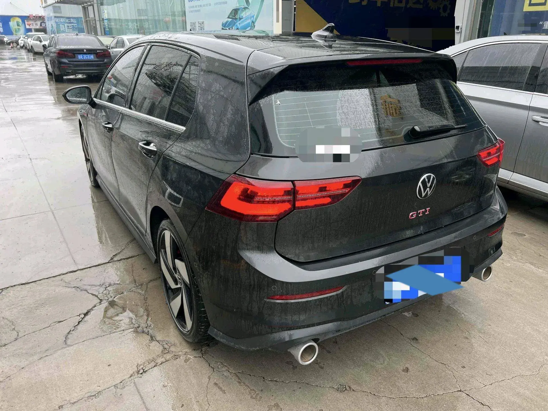 2023 VOLKSWAGEN GOLFGTI thumbnail 3