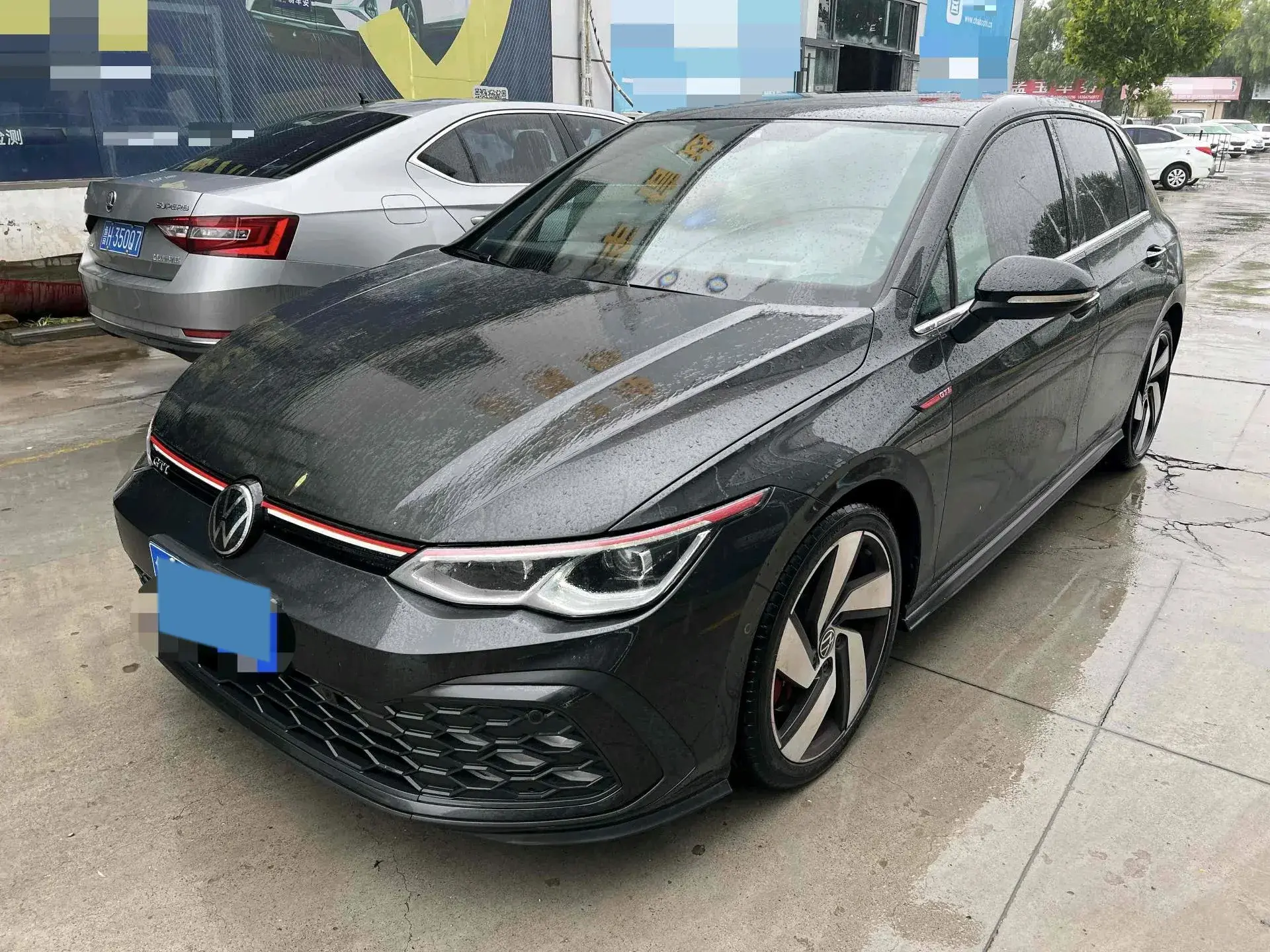 2023 VOLKSWAGEN GOLFGTI view 1