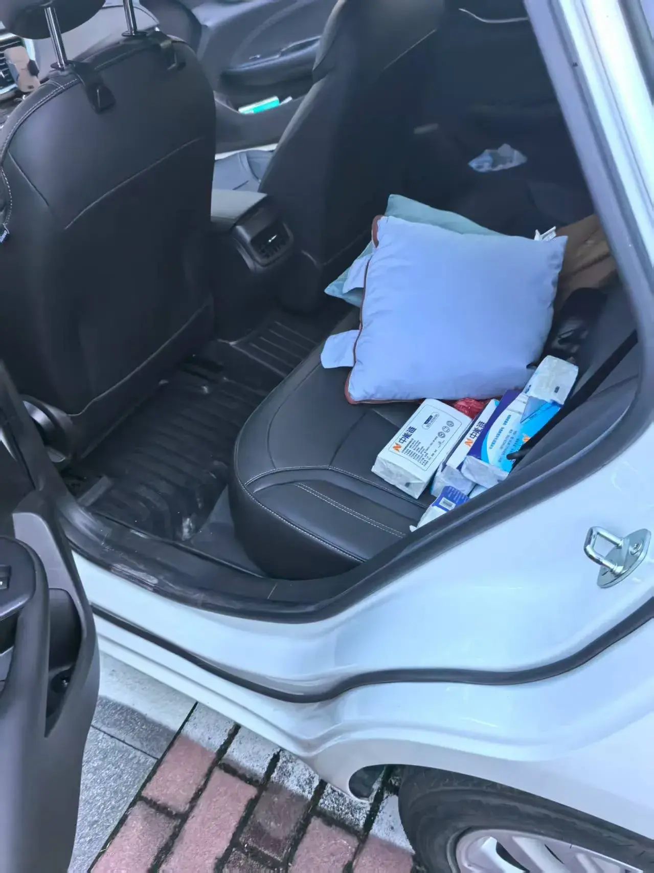 2021 BUICK EXCELLE thumbnail 3