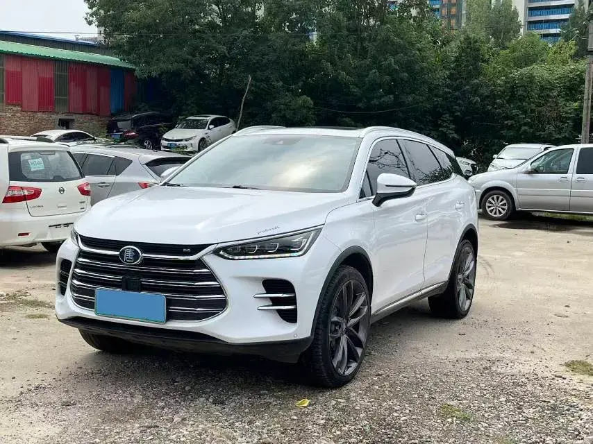 2018 BYD TANG view 1