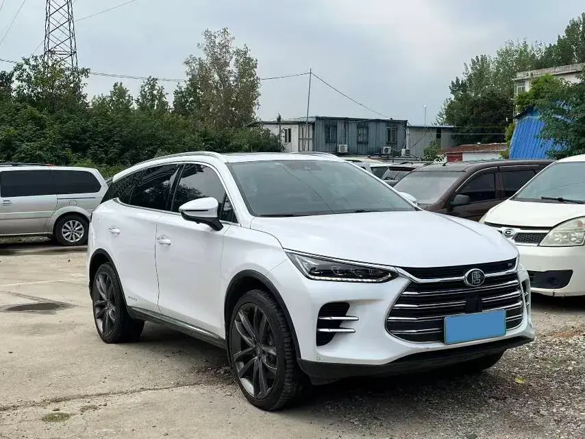 2018 BYD TANG thumbnail 3