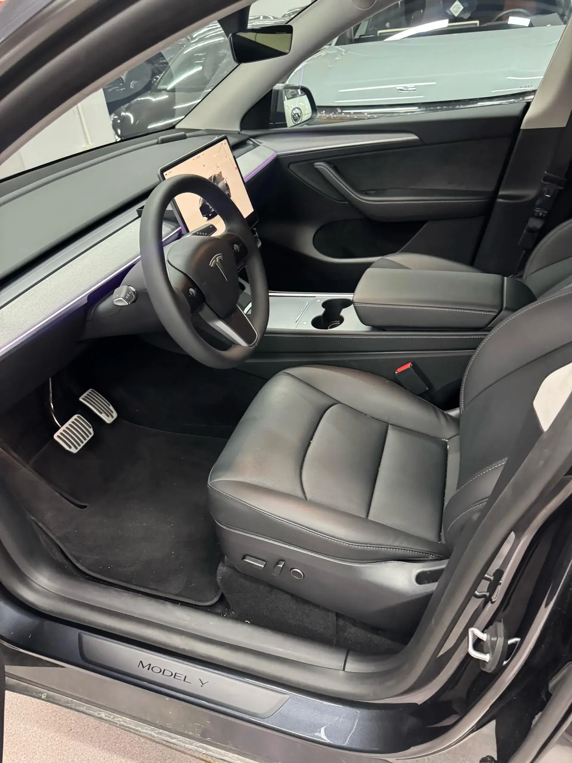 2024 TESLA MODEL thumbnail 3