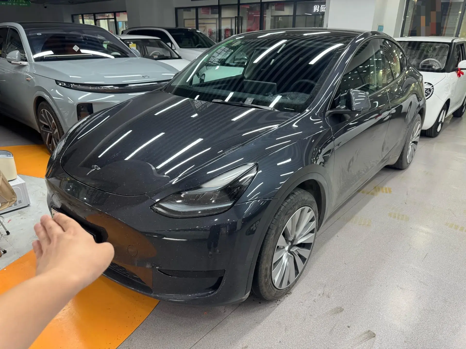 2024 TESLA MODEL view 1