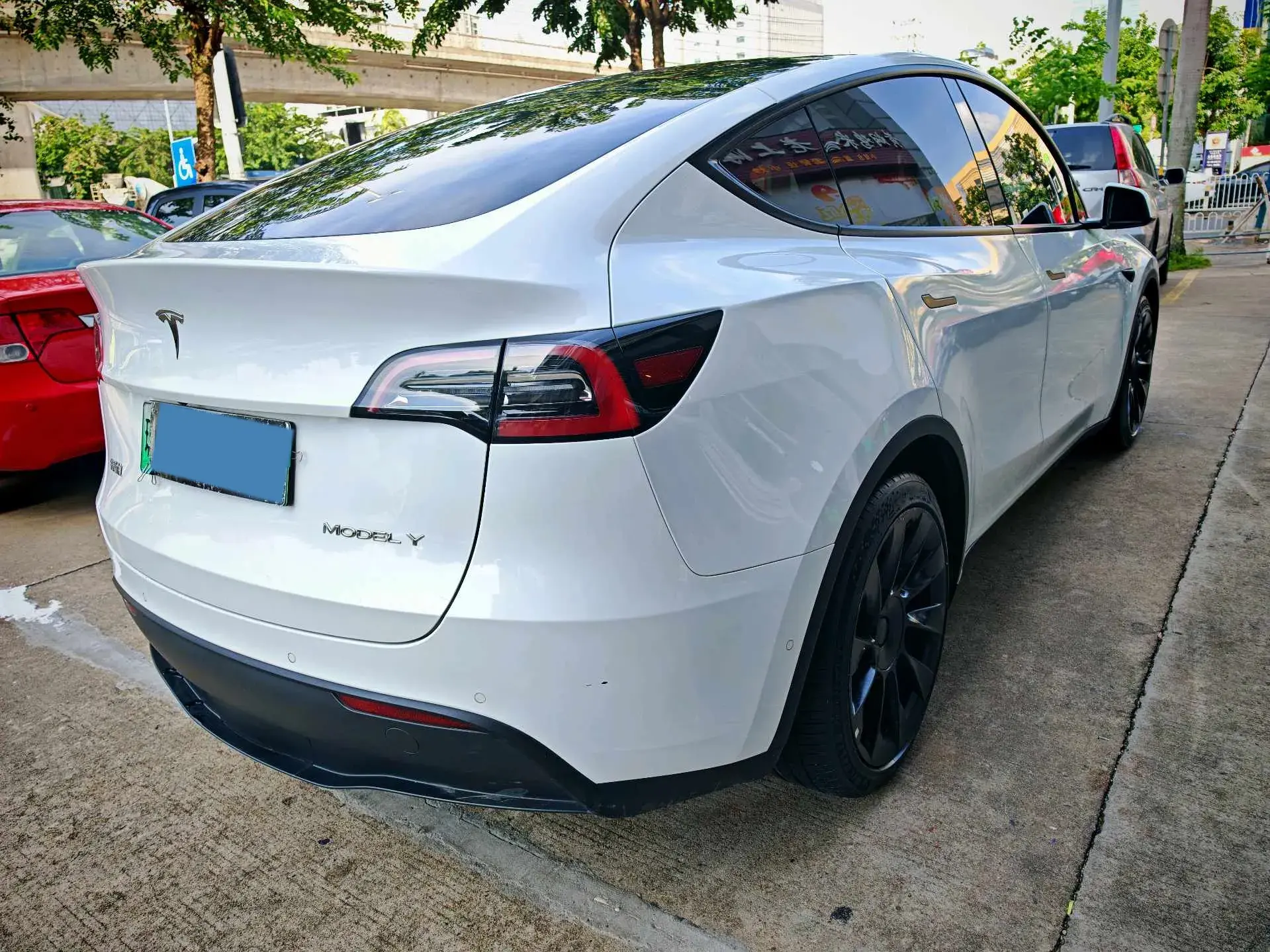 2022 TESLA MODEL thumbnail 3