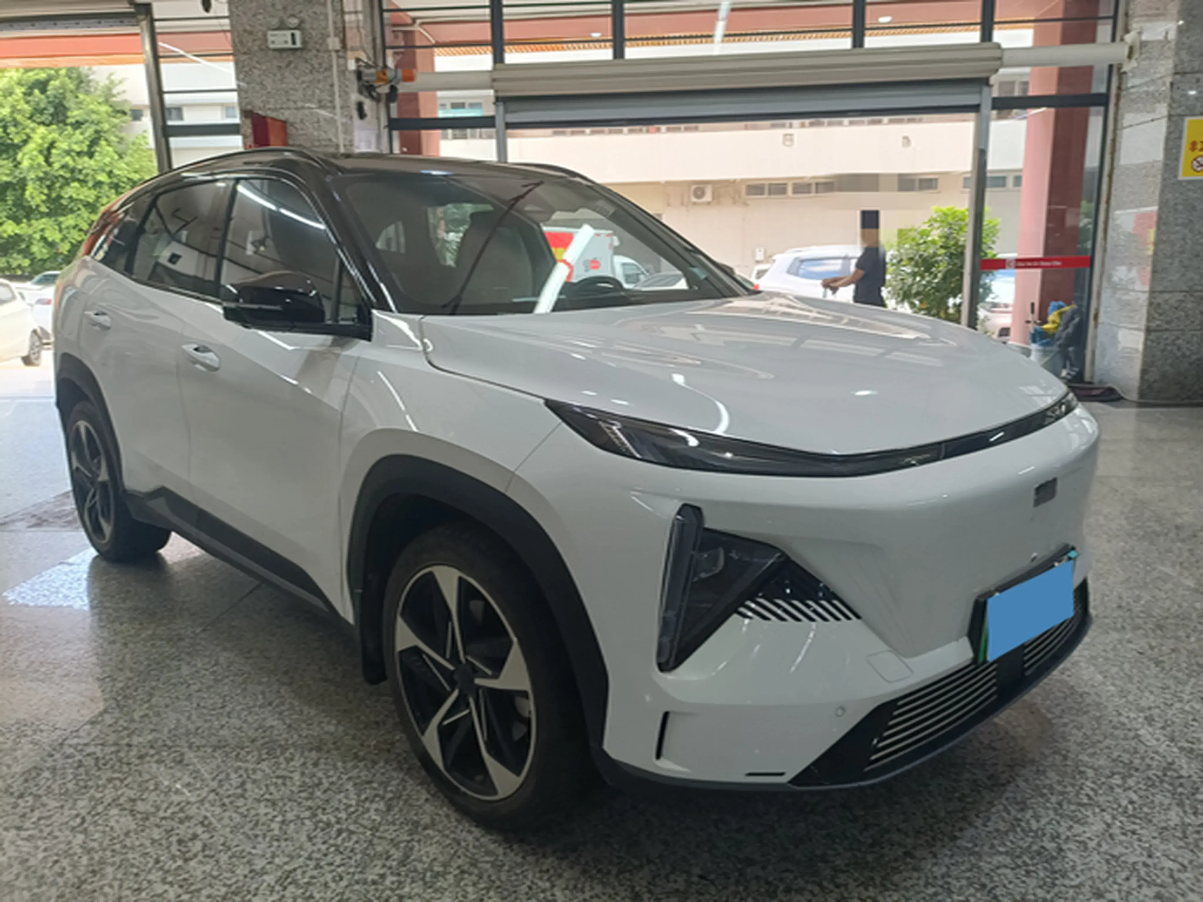 2023 GEELY GALAXY thumbnail 3