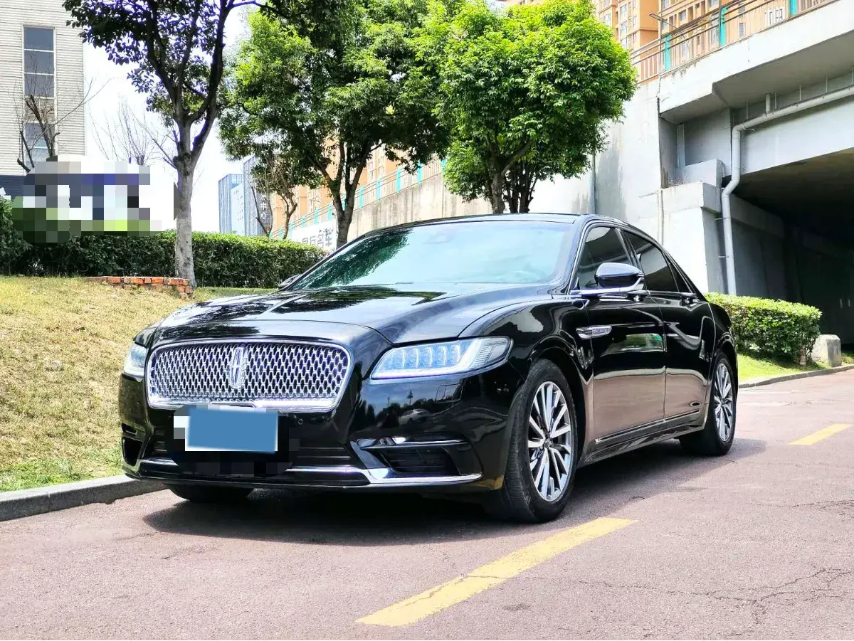 2019 LINCOLN CONTINENTAL view 1