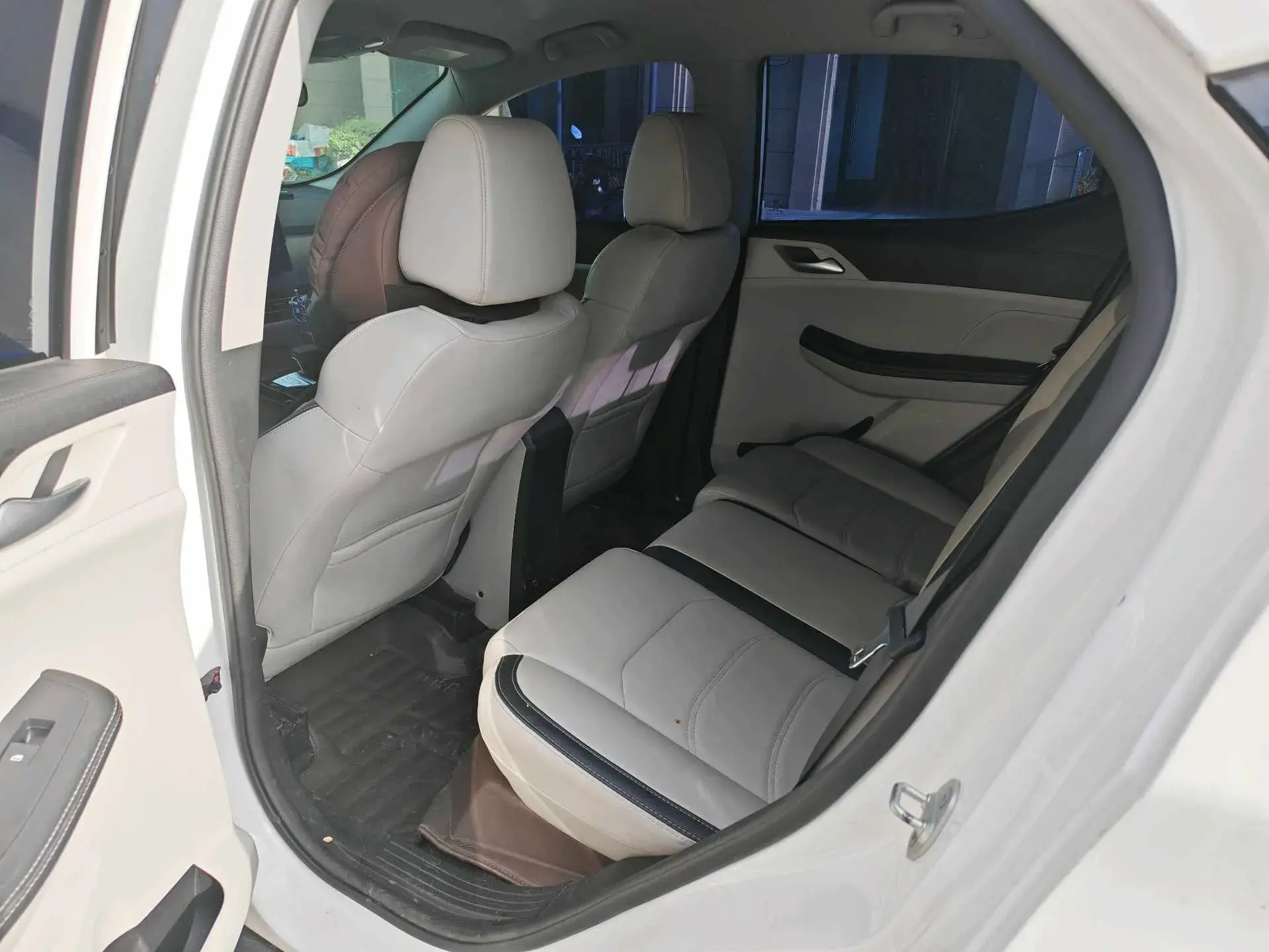 2021 BYD YUAN thumbnail 2