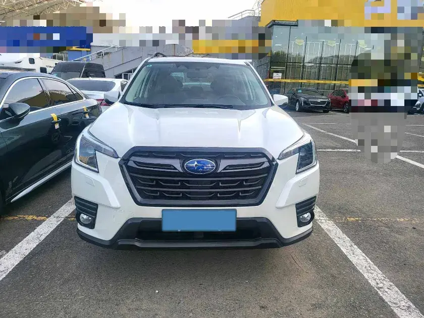 2022 SUBARU FORESTER thumbnail 2