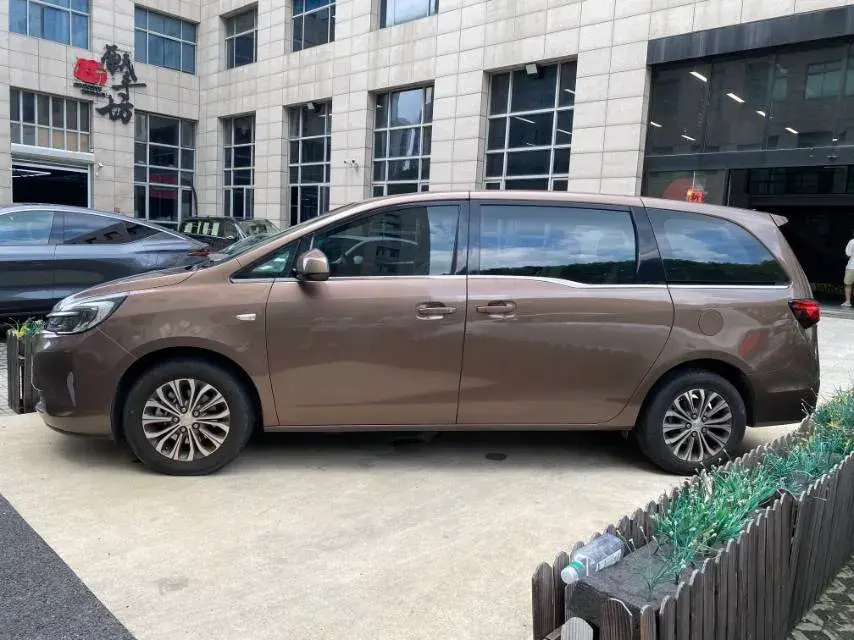 2021 BUICK GL8 thumbnail 3