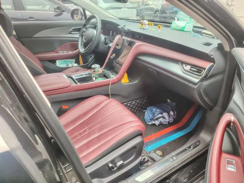 2023 HONGQI H5 thumbnail 3