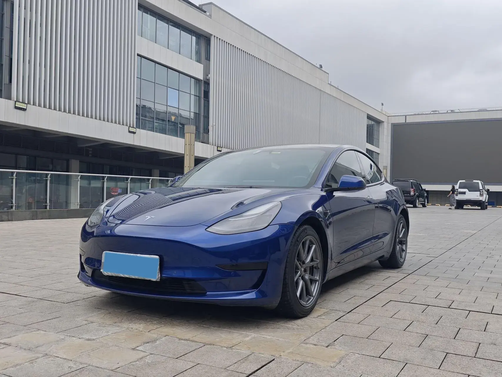2020 TESLA MODEL view 1