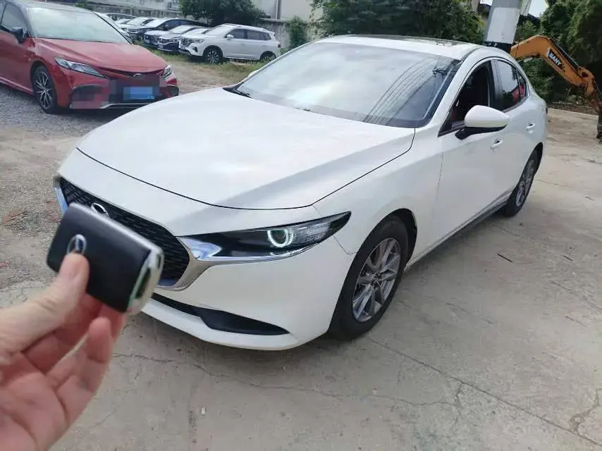 2020 MAZDA 3 view 1