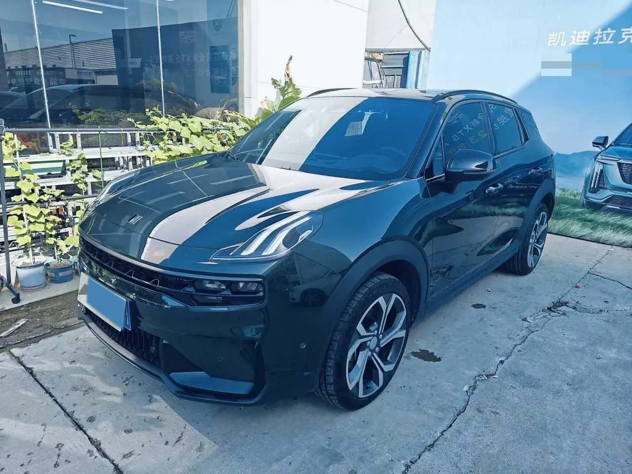 2023 LYNK&CO 06 view 1