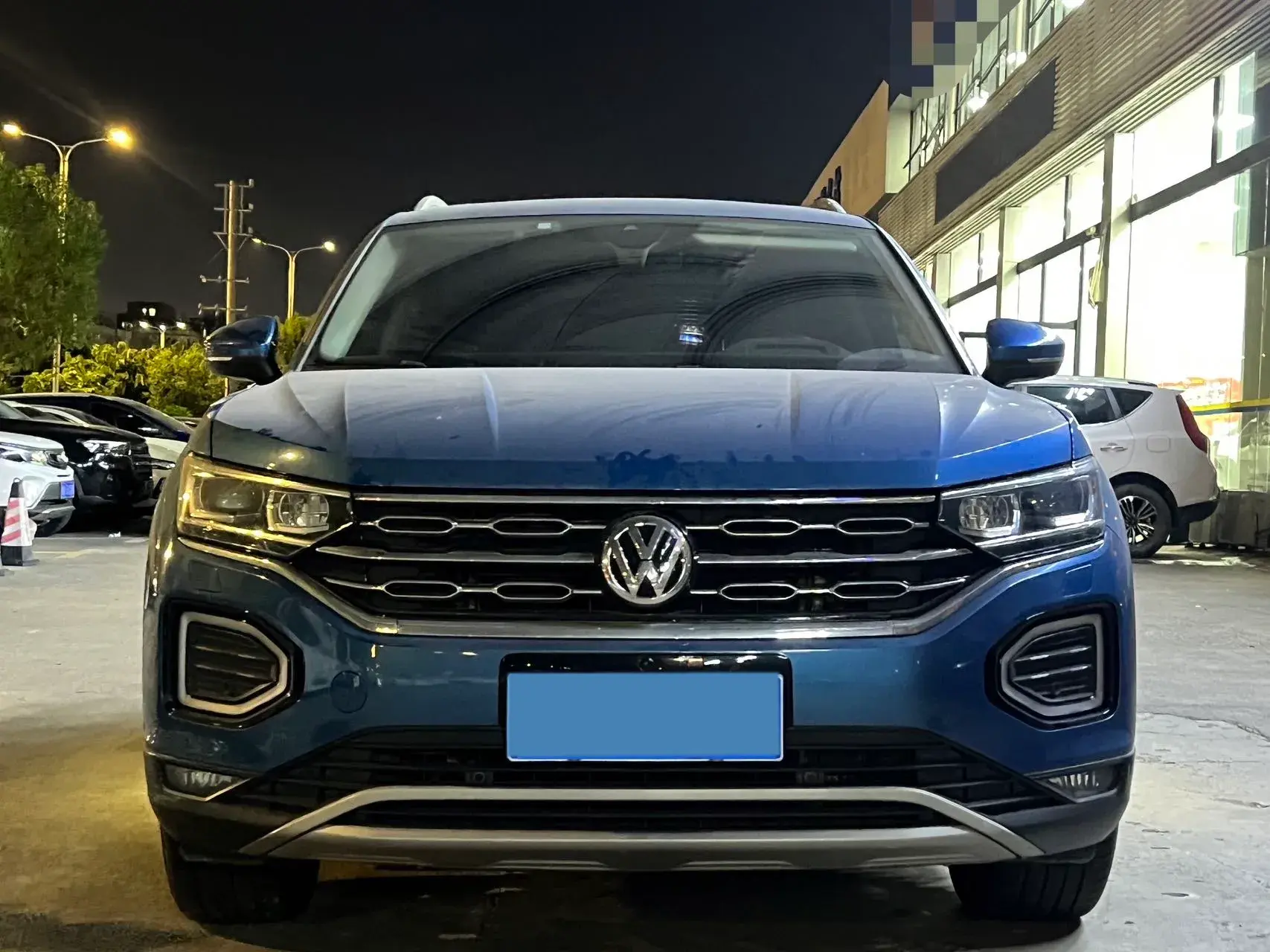 2019 VOLKSWAGEN TAYRON thumbnail 2