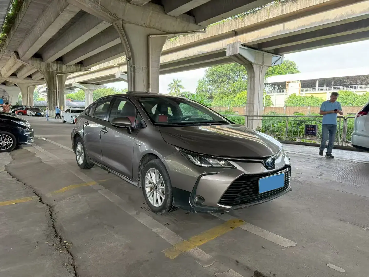 2019 TOYOTA COROLLA thumbnail 2