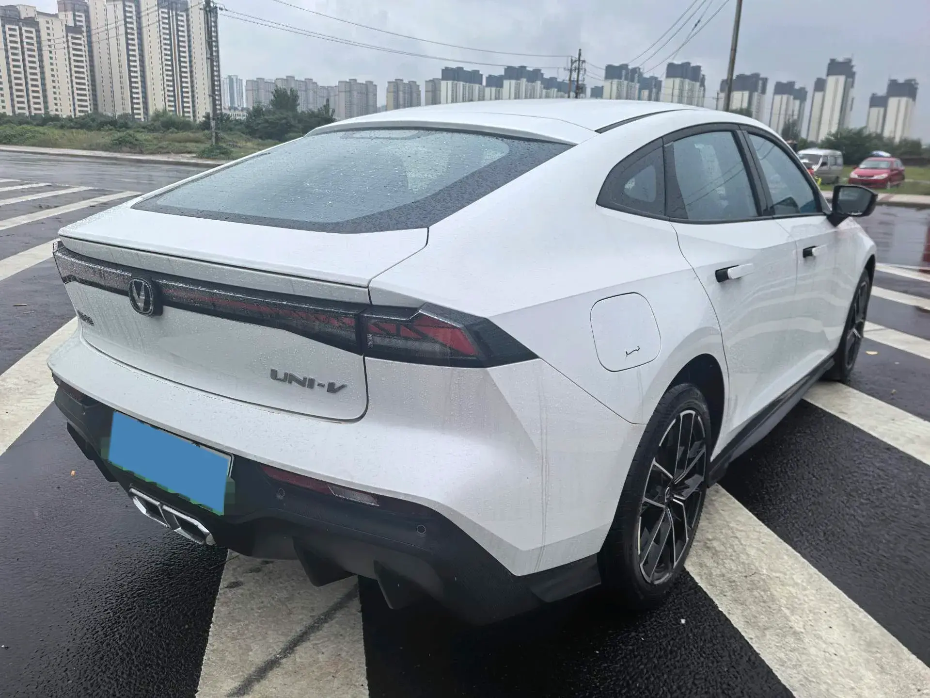 2024 CHANGAN UNI-V thumbnail 2