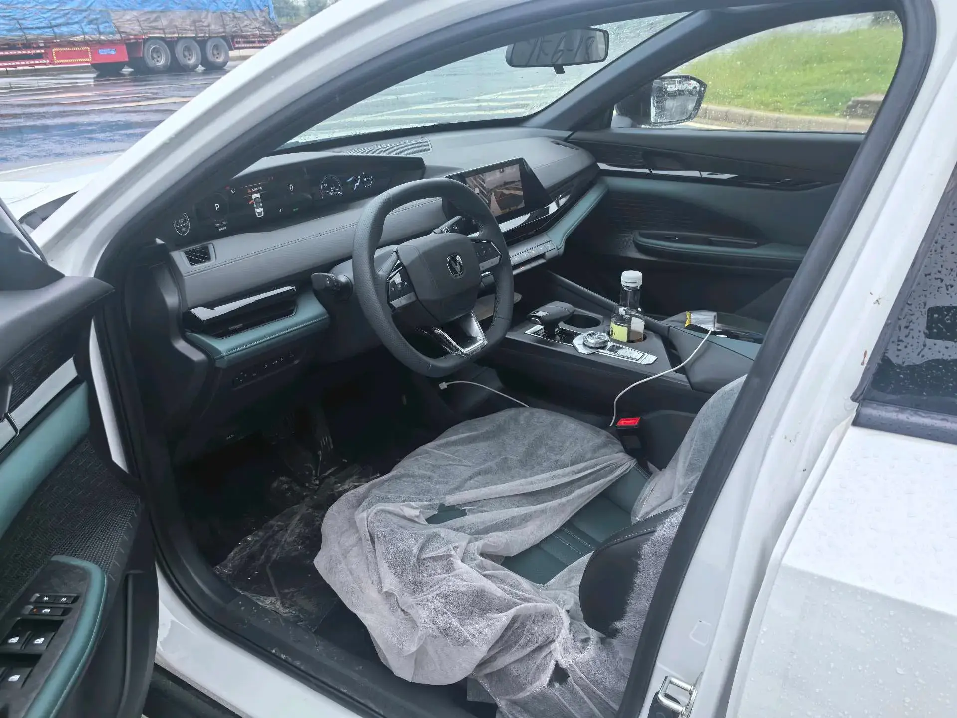 2024 CHANGAN UNI-V thumbnail 4