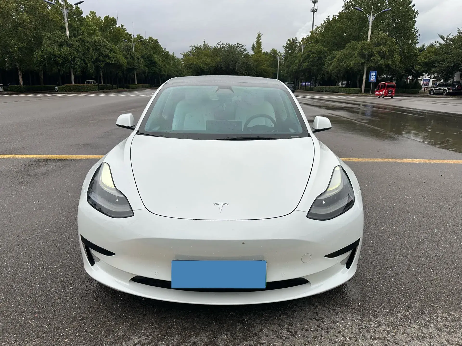 2021 TESLA MODEL thumbnail 2