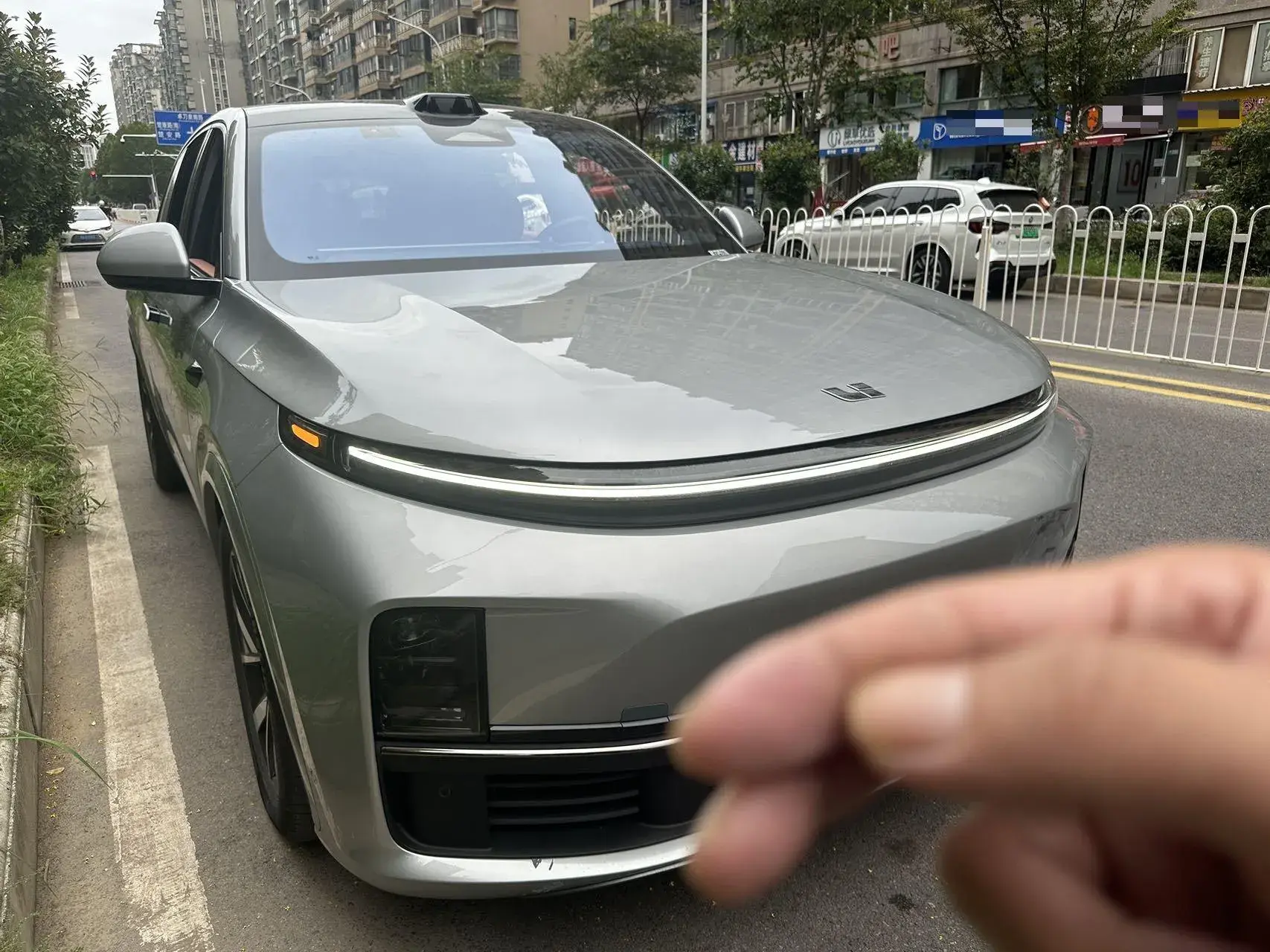 2023 LI L7 thumbnail 2