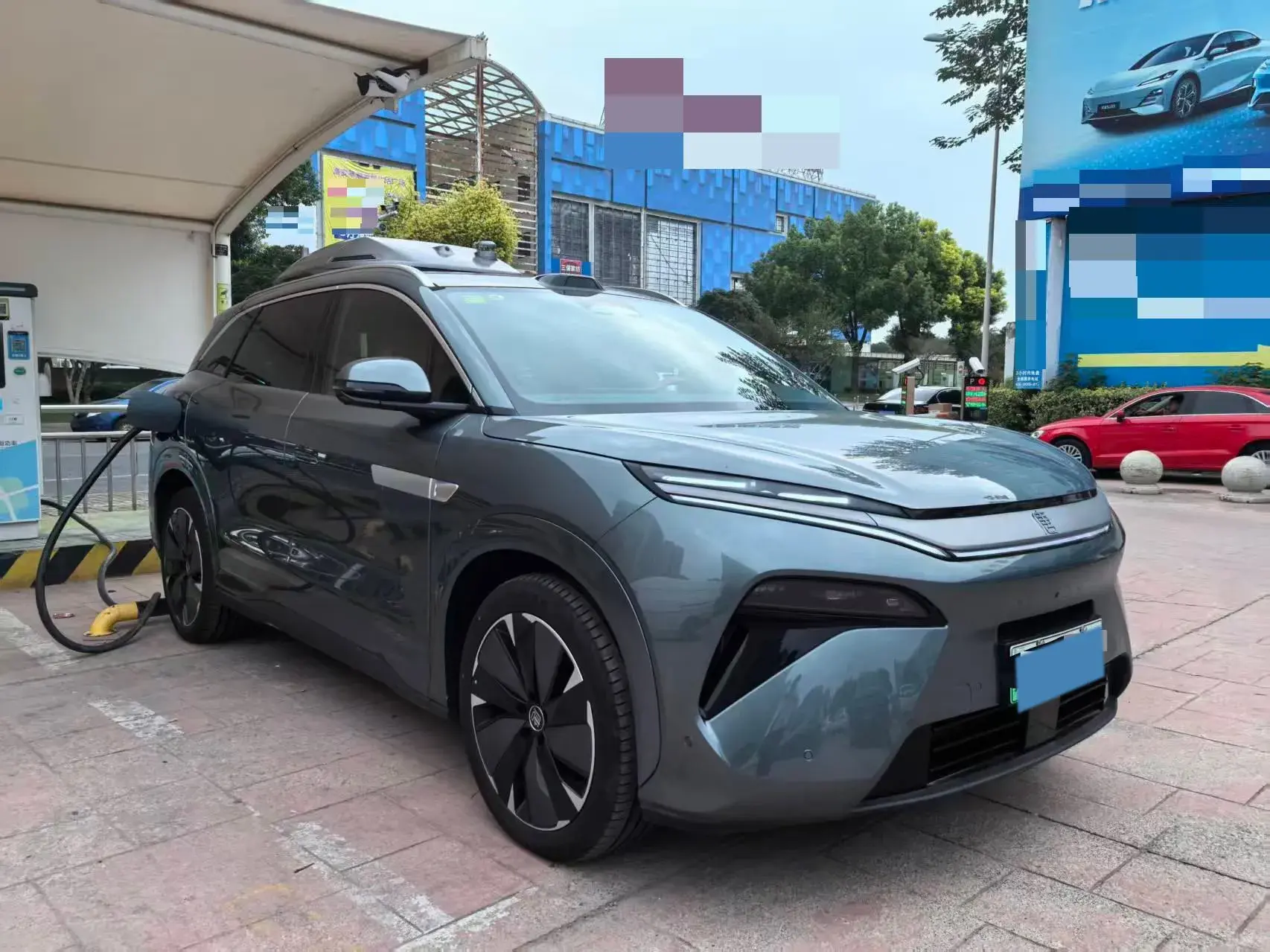 2025 BYD TANGL thumbnail 2