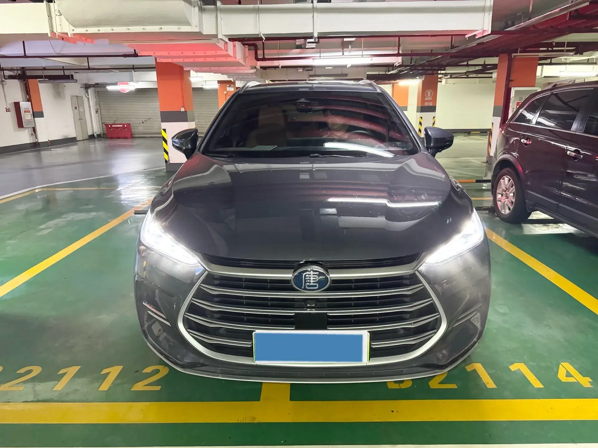 2023 BYD TANG thumbnail 2