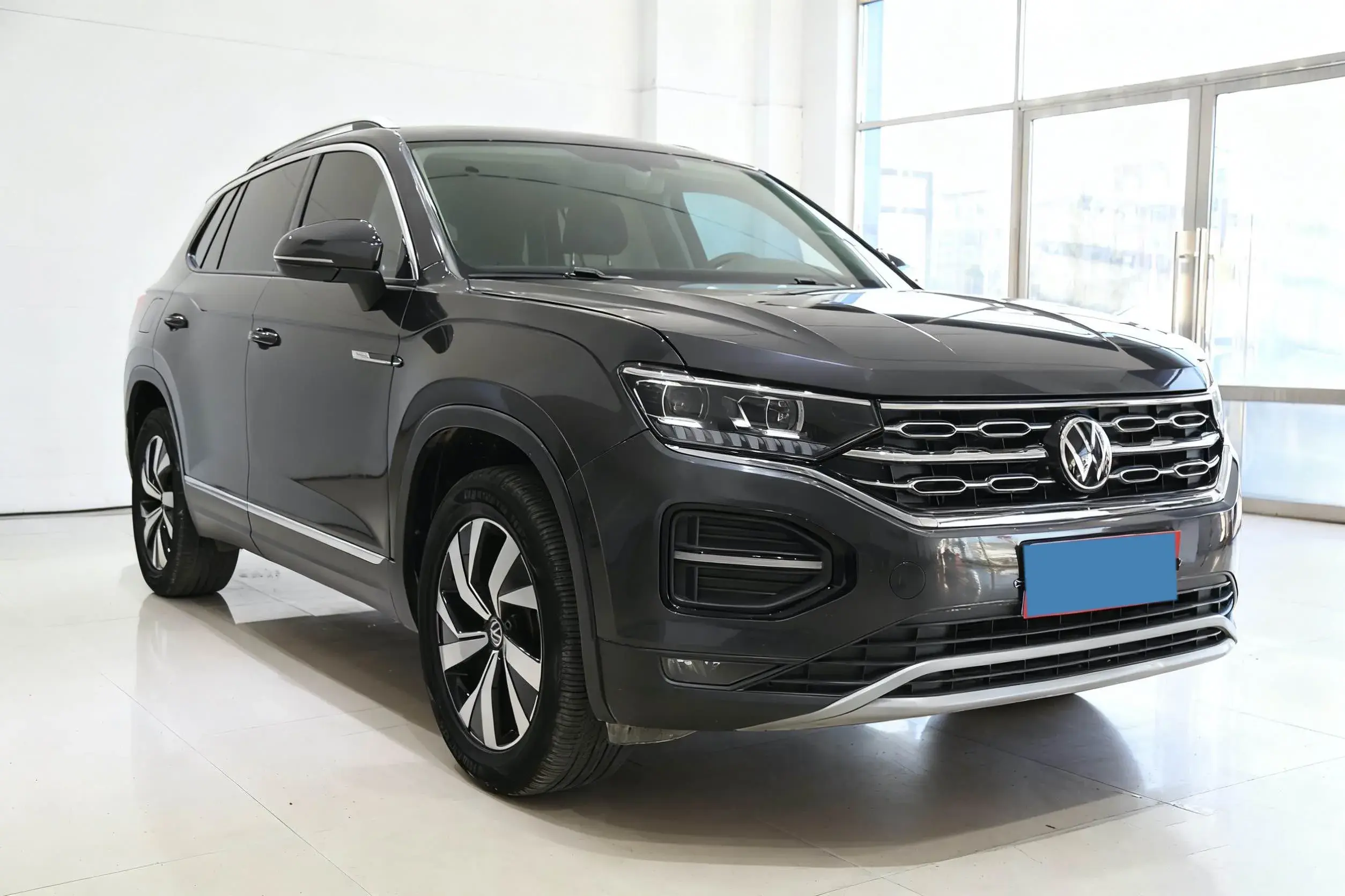 2022 VOLKSWAGEN TAYRON thumbnail 2