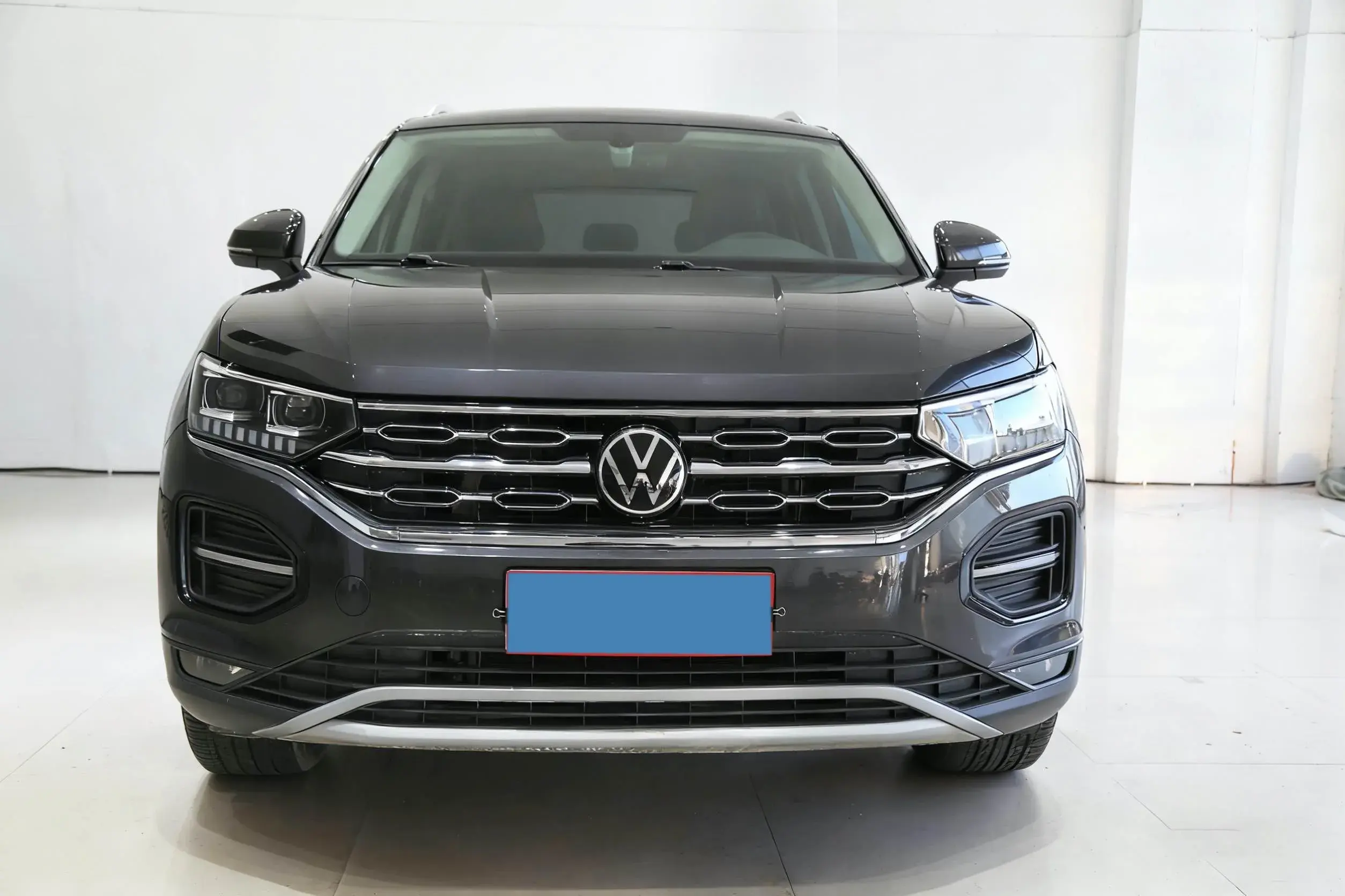 2022 VOLKSWAGEN TAYRON thumbnail 3