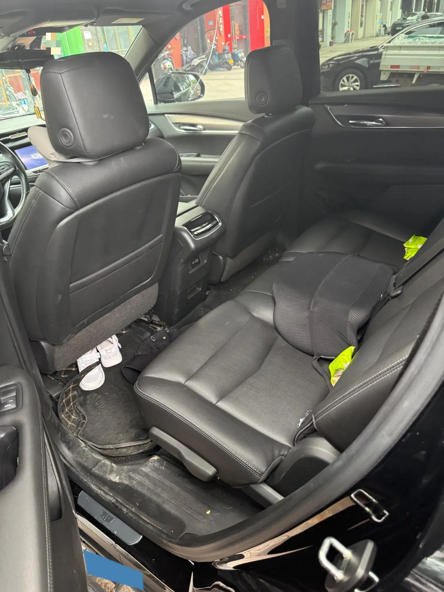 2022 CADILLAC XT6 thumbnail 4