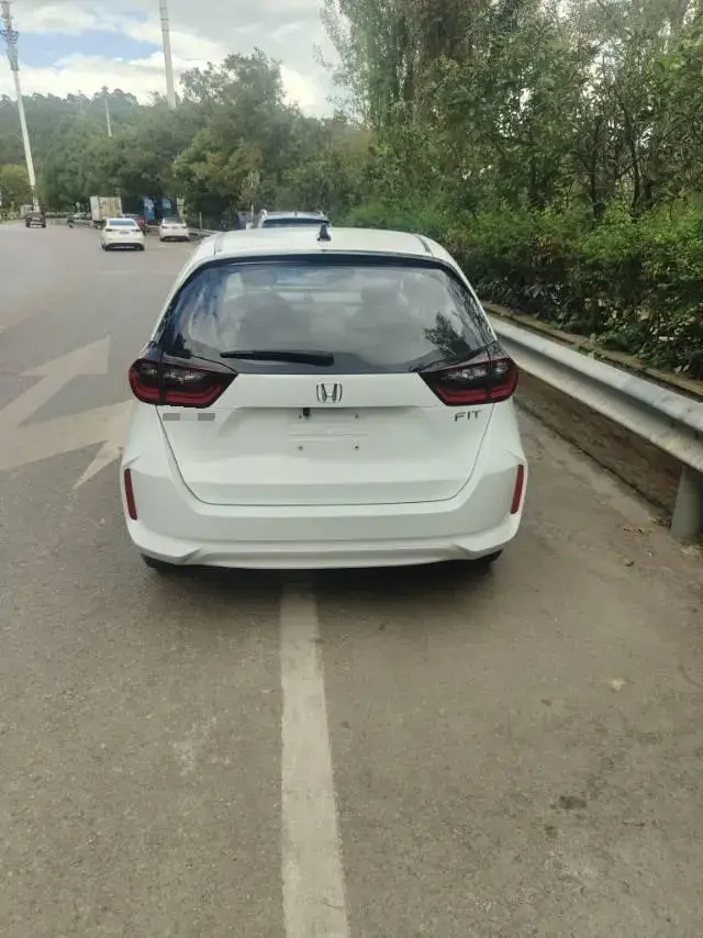 2022 HONDA FIT thumbnail 4